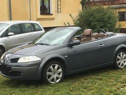 Grau Gebraucht 2006 Renault Mégane Cabriolet Dynamique Cabrio | 4.900 € (Teuer)