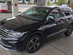Deep black perleffekt Gebraucht 2021 VW Tiguan Business SUV | 22.999 € (Fairer Preis)