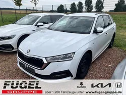 Moonweiss metallic Gebraucht 2022 Skoda Octavia Tour Kombi | 20.999 € (Guter Preis)