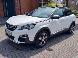 Weiß Gebraucht 2019 Peugeot 3008 Crossway SUV | 17.800 € (Fairer Preis)
