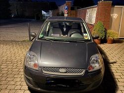 Schwarz Gebraucht 2006 Ford Fiesta Limousine | 250 € (Superpreis)