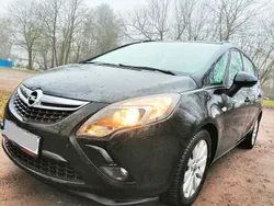 Schwarz Gebraucht 2015 Opel Zafira Tourer Van / Kleinbus | 10.300 € (Fairer Preis)