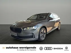 Graphitegrau metallic Gebraucht 2024 Skoda Superb Selection Kombi | 40.939 € (Teuer)