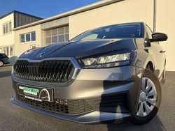 Grau Gebraucht 2023 Skoda Fabia Ambition Limousine | 15.860 € (Guter Preis)