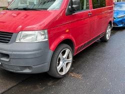 Rot Gebraucht 2006 VW T5 Van | 8.000 € (Guter Preis)
