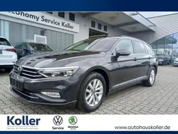 Grau Gebraucht 2023 VW Passat Kombi | 27.970 € (Fairer Preis)