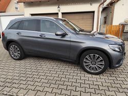 Grau Gebraucht 2018 Mercedes GLC220 AMG line SUV | 29.500 € (Fairer Preis)