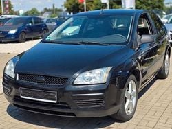 Schwarz Gebraucht 2005 Ford Focus Trend Limousine | 690 € (Superpreis)