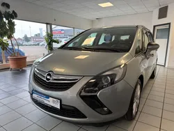 Silber Gebraucht 2013 Opel Zafira Tourer Van / Kleinbus | 8.980 € (Fairer Preis)