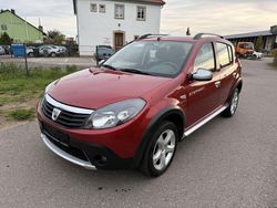 Rot Gebraucht 2011 Dacia Sandero Stepway Limousine | 5.990 € (Teuer)