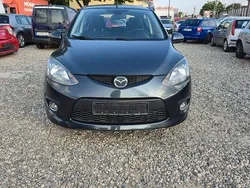 Grau Gebraucht 2009 Mazda 2 Limousine | 3.299 € (Fairer Preis)