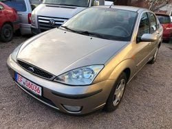Silber Gebraucht 2003 Ford Focus Ghia Limousine | 2.200 € (Guter Preis)