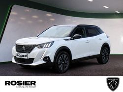 Weiss / perlmutt weiss Gebraucht 2022 Peugeot 2008 GT SUV | 21.887 € (Fairer Preis)