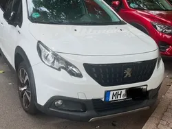 Weiß Gebraucht 2017 Peugeot 2008 GT-line SUV | 9.950 € (Fairer Preis)