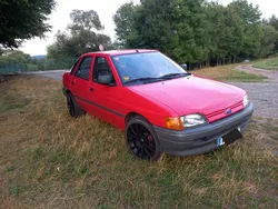 Rot Gebraucht 1991 Ford Escort Limousine | 3.333 €