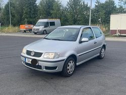 Silber Gebraucht 2001 VW Polo Kleinwagen | 1.490 € (Fairer Preis)