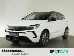 Weiss Gebraucht 2023 Opel Grandland X GSe SUV | 30.824 € (Fairer Preis)