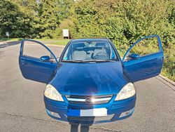 Blau Gebraucht 2005 Opel Corsa Kleinwagen | 849 € (Guter Preis)