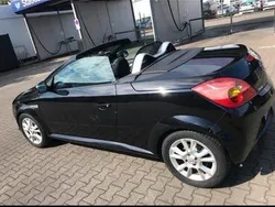 Schwarz Gebraucht 2005 Opel Tigra Cabrio | 2.995 €