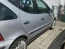 Silber Gebraucht 2001 Mercedes A140 Classic Limousine | 1.000 € (Guter Preis)