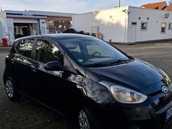 Schwarz Gebraucht 2015 Hyundai i10 Classic Kleinwagen | 6.200 € (Guter Preis)