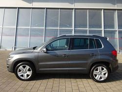 Grau Gebraucht 2014 VW Tiguan Sportline SUV | 15.390 € (Fairer Preis)
