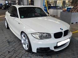 Weiß Gebraucht 2008 BMW 120 Coupé M Sport Coupé | 6.500 € (Etwas zu teuer)