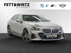 Oxidgrau metallic Gebraucht 2024 BMW 550e M Sport Limousine | 76.888 € (Fairer Preis)