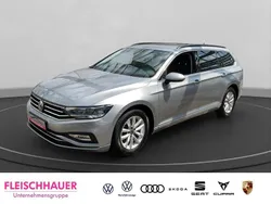 Silber Gebraucht 2023 VW Passat Business Kombi | 19.980 € (Guter Preis)