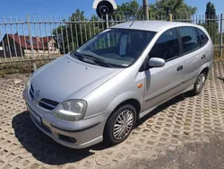 Silber metallic Gebraucht 2003 Nissan Almera Tino Van / Kleinbus | 3.790 €