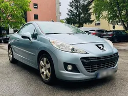 Grau Gebraucht 2010 Peugeot 207 CC Cabrio | 1.900 € (Guter Preis)