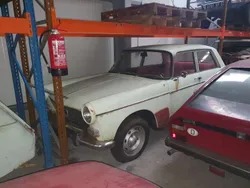 Weiß Gebraucht 1966 Peugeot 404 Limousine | 2.000 €