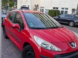 Rot Gebraucht 2008 Peugeot 207 Limousine | 1.500 € (Teuer)