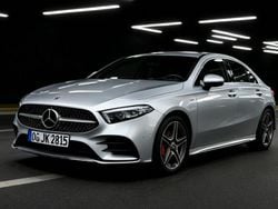 Silber Gebraucht 2020 Mercedes A180 AMG line Limousine | 22.999 € (Fairer Preis)
