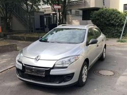 Silber Gebraucht 2013 Renault Mégane GrandTour Kombi | 6.399 € (Fairer Preis)
