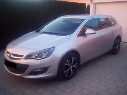 Silber Gebraucht 2015 Opel Astra Exklusiv Kombi | 6.250 € (Fairer Preis)
