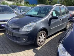 Grau Gebraucht 2009 Renault Clio II Dynamique Limousine | 990 € (Superpreis)