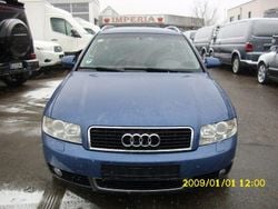Blau Gebraucht 2002 Audi A4 Kombi | 3.499 € (Teuer)