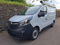 Weiß Gebraucht 2018 Opel Vivaro Van | 15.900 € (Etwas zu teuer)