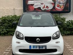Weiß Gebraucht 2019 Smart ForTwo Electric Drive Passion Cabrio | 8.350 € (Fairer Preis)