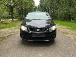 Schwarz Gebraucht 2011 Seat Alhambra Van / Kleinbus | 7.400 € (Superpreis)