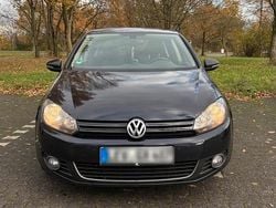Schwarz Gebraucht 2011 VW Golf VI Kleinwagen | 6.800 € (Etwas zu teuer)