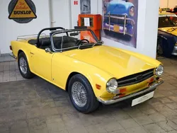 Gelb Gebraucht 1973 Triumph TR6 Cabrio | 27.330 €