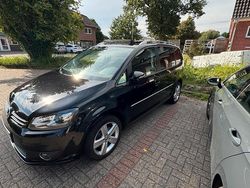 Schwarz Gebraucht 2013 VW Touran Van / Kleinbus | 10.500 € (Fairer Preis)