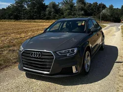 Grau Gebraucht 2018 Audi A3 Sportback Kombi | 15.500 € (Fairer Preis)