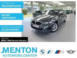 Grau Gebraucht 2024 BMW 318 Shadowline Limousine | 32.090 € (Guter Preis)