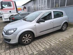 Silber Gebraucht 2004 Opel Astra Edition Limousine | 2.150 € (Fairer Preis)