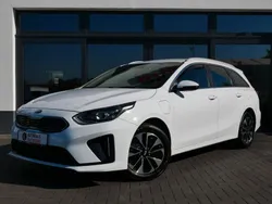 Weiß Gebraucht 2020 Kia Ceed Sportswagon Kombi | 18.600 € (Fairer Preis)