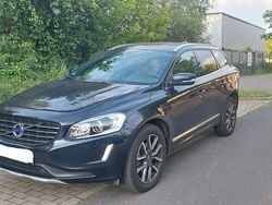 Blau Gebraucht 2017 Volvo XC60 Summum SUV | 16.850 € (Superpreis)