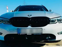 Silber Gebraucht 2021 BMW 320 Sport Line Kombi | 44.999 €